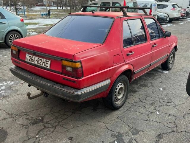 Червоний Фольксваген Джетта, об'ємом двигуна 1.6 л та пробігом 250 тис. км за 700 $, фото 4 на Automoto.ua