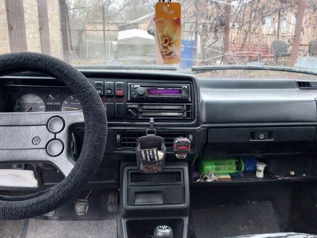 Красный Фольксваген Джетта, объемом двигателя 1.8 л и пробегом 444 тыс. км за 1181 $, фото 4 на Automoto.ua