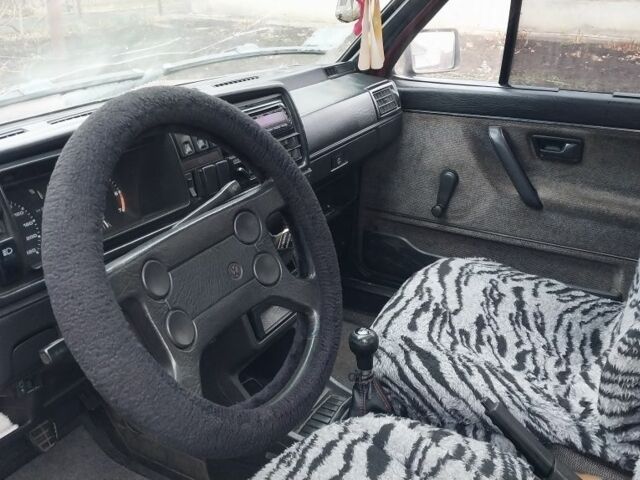 Красный Фольксваген Джетта, объемом двигателя 1.8 л и пробегом 444 тыс. км за 1181 $, фото 6 на Automoto.ua