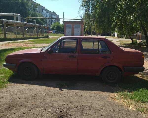 Красный Фольксваген Джетта, объемом двигателя 1.27 л и пробегом 290 тыс. км за 961 $, фото 2 на Automoto.ua