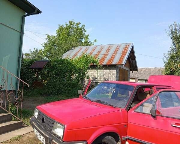 Красный Фольксваген Джетта, объемом двигателя 1.6 л и пробегом 250 тыс. км за 1200 $, фото 1 на Automoto.ua