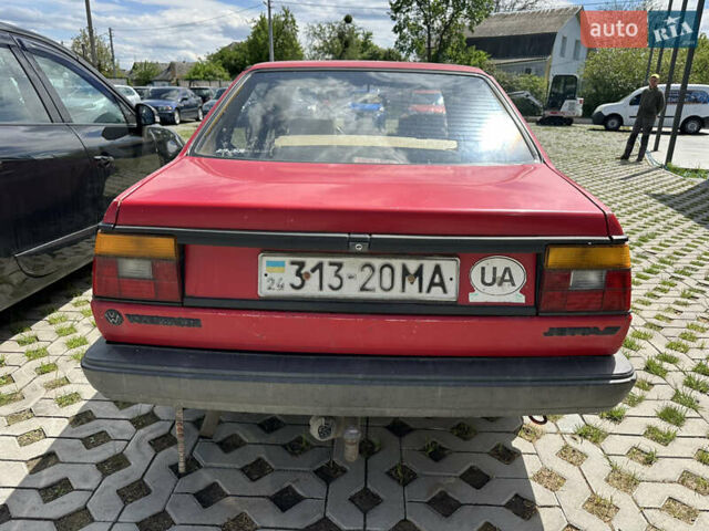 Червоний Фольксваген Джетта, об'ємом двигуна 1.3 л та пробігом 210 тис. км за 1200 $, фото 5 на Automoto.ua