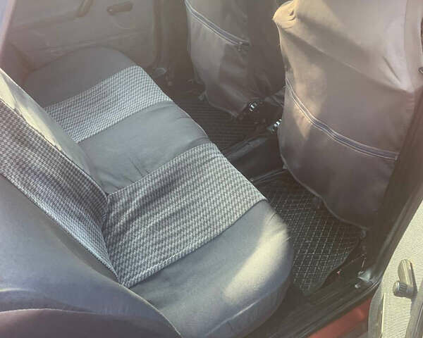 Красный Фольксваген Джетта, объемом двигателя 1.6 л и пробегом 354 тыс. км за 1100 $, фото 7 на Automoto.ua