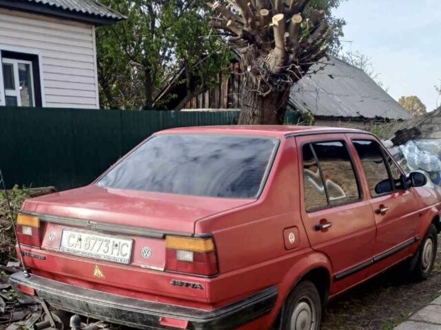 Червоний Фольксваген Джетта, об'ємом двигуна 1.6 л та пробігом 333 тис. км за 1502 $, фото 2 на Automoto.ua