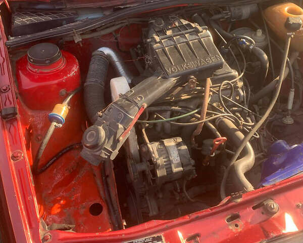 Красный Фольксваген Джетта, объемом двигателя 1.6 л и пробегом 354 тыс. км за 1100 $, фото 10 на Automoto.ua