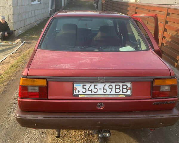 Красный Фольксваген Джетта, объемом двигателя 1.6 л и пробегом 354 тыс. км за 1100 $, фото 3 на Automoto.ua