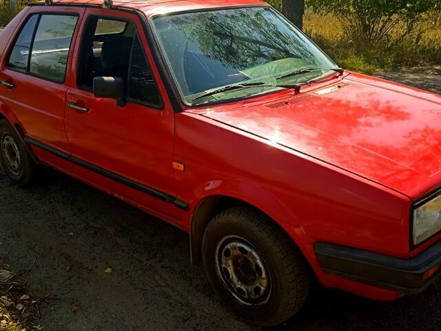 Червоний Фольксваген Джетта, об'ємом двигуна 1.6 л та пробігом 240 тис. км за 1500 $, фото 1 на Automoto.ua