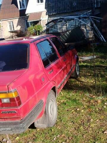 Красный Фольксваген Джетта, объемом двигателя 1.6 л и пробегом 100 тыс. км за 1100 $, фото 5 на Automoto.ua