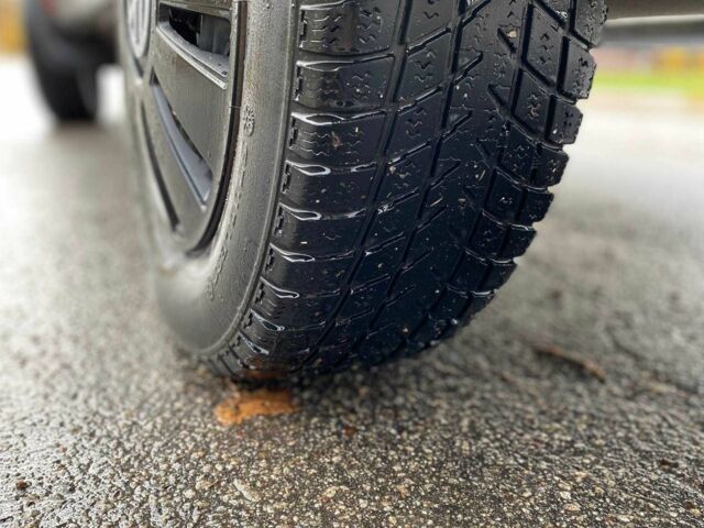 Красный Фольксваген Джетта, объемом двигателя 1.8 л и пробегом 210 тыс. км за 1550 $, фото 6 на Automoto.ua