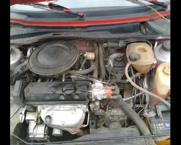 Красный Фольксваген Джетта, объемом двигателя 1.3 л и пробегом 307 тыс. км за 1300 $, фото 1 на Automoto.ua