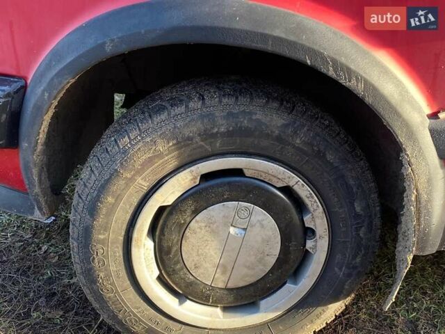 Красный Фольксваген Джетта, объемом двигателя 1.8 л и пробегом 100 тыс. км за 999 $, фото 6 на Automoto.ua