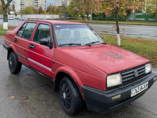 Красный Фольксваген Джетта, объемом двигателя 1.8 л и пробегом 210 тыс. км за 1550 $, фото 2 на Automoto.ua