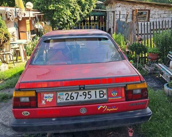 Красный Фольксваген Джетта, объемом двигателя 1.3 л и пробегом 307 тыс. км за 1300 $, фото 2 на Automoto.ua