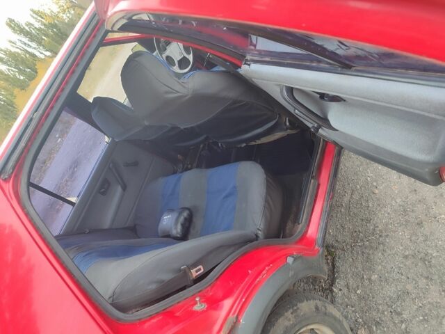 Красный Фольксваген Джетта, объемом двигателя 1.6 л и пробегом 636 тыс. км за 1200 $, фото 6 на Automoto.ua