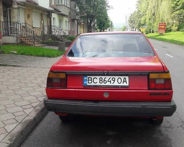 Красный Фольксваген Джетта, объемом двигателя 1.6 л и пробегом 125 тыс. км за 1150 $, фото 2 на Automoto.ua