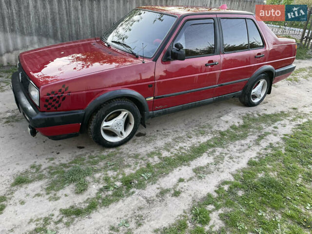 Красный Фольксваген Джетта, объемом двигателя 1.3 л и пробегом 400 тыс. км за 1600 $, фото 4 на Automoto.ua