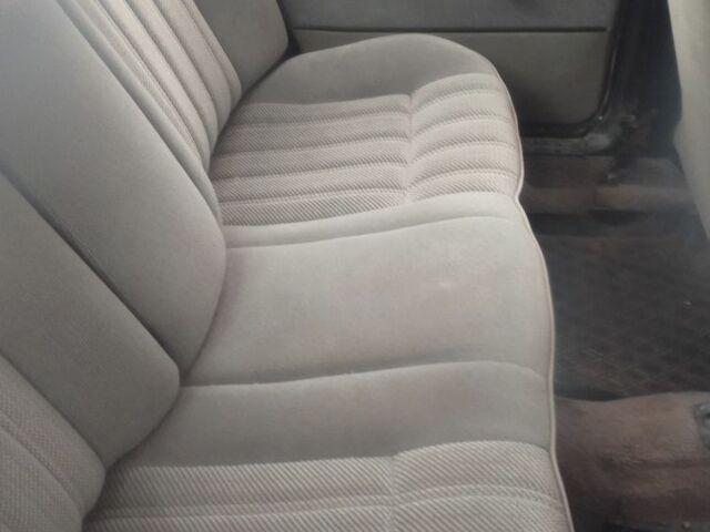 Червоний Фольксваген Джетта, об'ємом двигуна 1.6 л та пробігом 278 тис. км за 1300 $, фото 6 на Automoto.ua