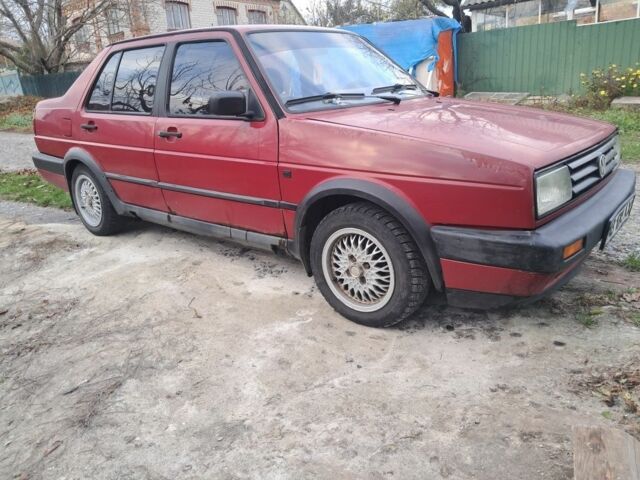 Красный Фольксваген Джетта, объемом двигателя 1 л и пробегом 200 тыс. км за 1600 $, фото 6 на Automoto.ua