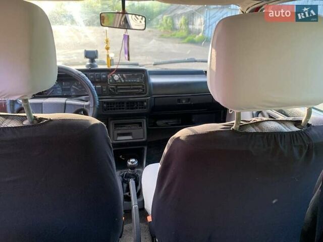 Червоний Фольксваген Джетта, об'ємом двигуна 1.8 л та пробігом 426 тис. км за 1350 $, фото 14 на Automoto.ua