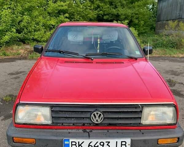 Червоний Фольксваген Джетта, об'ємом двигуна 1.8 л та пробігом 426 тис. км за 1350 $, фото 17 на Automoto.ua