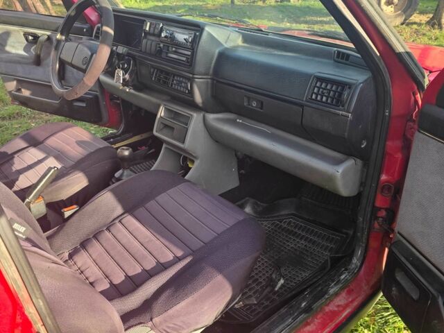 Фольксваген Джетта 1991 в Стрые на Automoto.ua Красный Фольксваген Джетта, объемом двигателя 1.8 л и пробегом 260 тыс. км за 1650 $, фото 8 на Automoto.ua