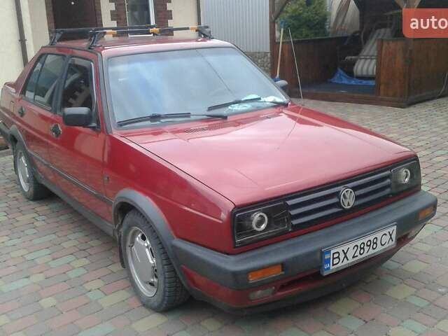 Червоний Фольксваген Джетта, об'ємом двигуна 1.6 л та пробігом 323 тис. км за 1950 $, фото 3 на Automoto.ua