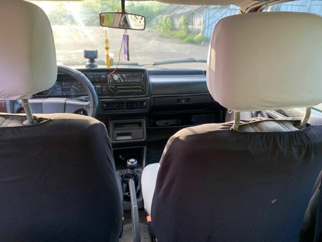 Червоний Фольксваген Джетта, об'ємом двигуна 1.8 л та пробігом 426 тис. км за 1350 $, фото 15 на Automoto.ua