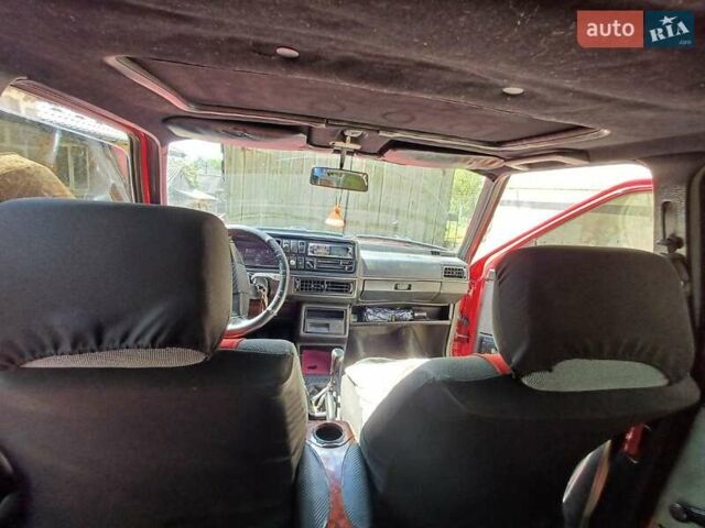 Красный Фольксваген Джетта, объемом двигателя 1.8 л и пробегом 297 тыс. км за 950 $, фото 1 на Automoto.ua