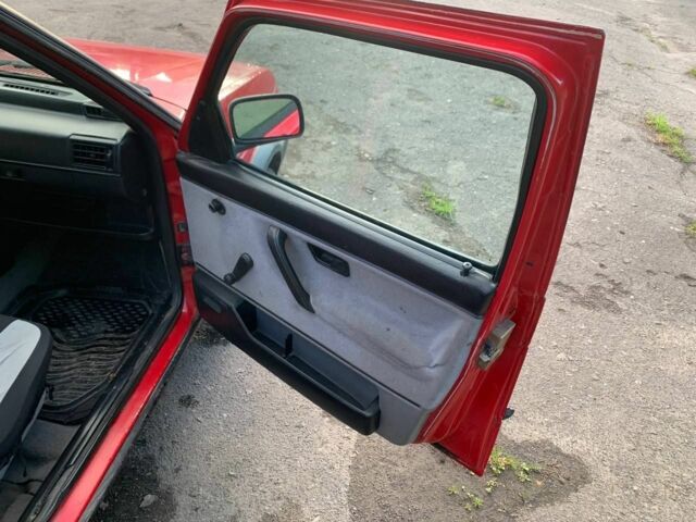 Червоний Фольксваген Джетта, об'ємом двигуна 1.8 л та пробігом 426 тис. км за 1350 $, фото 14 на Automoto.ua