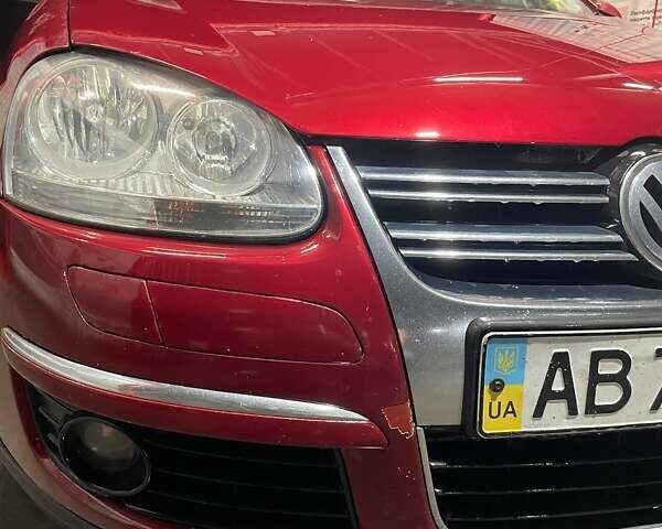 Красный Фольксваген Джетта, объемом двигателя 1.6 л и пробегом 369 тыс. км за 4000 $, фото 3 на Automoto.ua