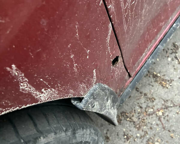 Красный Фольксваген Джетта, объемом двигателя 1.6 л и пробегом 310 тыс. км за 4500 $, фото 6 на Automoto.ua