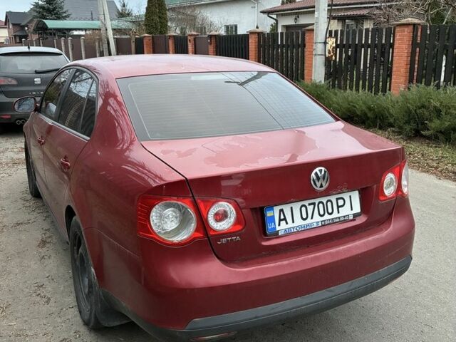 Красный Фольксваген Джетта, объемом двигателя 1.6 л и пробегом 310 тыс. км за 4500 $, фото 2 на Automoto.ua