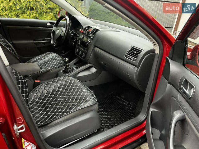 Красный Фольксваген Джетта, объемом двигателя 1.9 л и пробегом 275 тыс. км за 4450 $, фото 22 на Automoto.ua