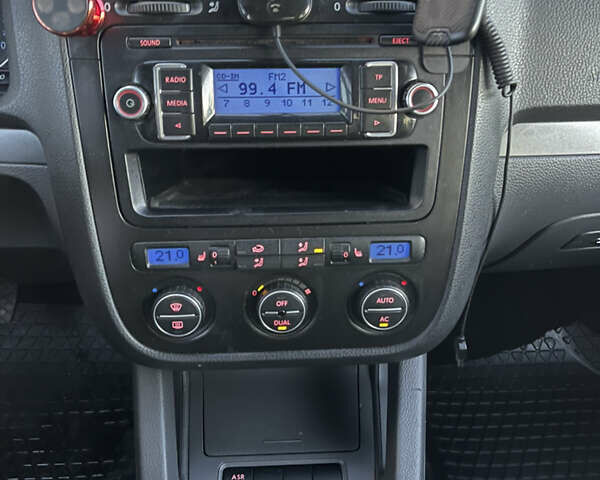 Красный Фольксваген Джетта, объемом двигателя 1.9 л и пробегом 270 тыс. км за 4250 $, фото 42 на Automoto.ua