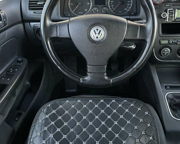 Красный Фольксваген Джетта, объемом двигателя 1.9 л и пробегом 270 тыс. км за 4250 $, фото 43 на Automoto.ua