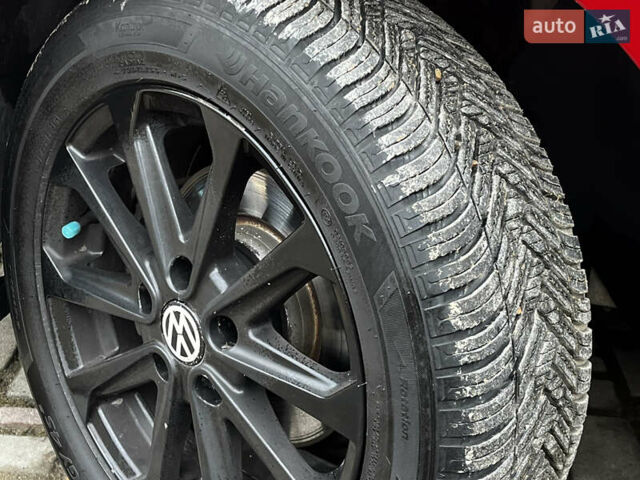 Красный Фольксваген Джетта, объемом двигателя 1.9 л и пробегом 275 тыс. км за 4450 $, фото 6 на Automoto.ua