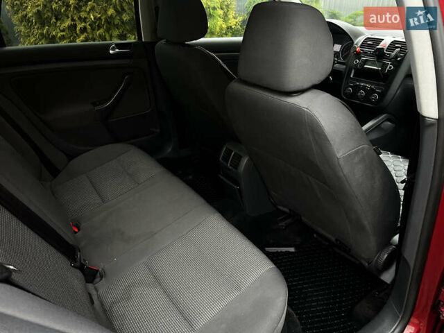 Красный Фольксваген Джетта, объемом двигателя 1.9 л и пробегом 275 тыс. км за 4450 $, фото 28 на Automoto.ua