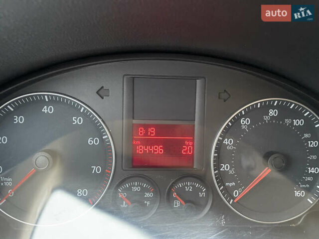 Червоний Фольксваген Джетта, об'ємом двигуна 2.48 л та пробігом 185 тис. км за 6600 $, фото 10 на Automoto.ua