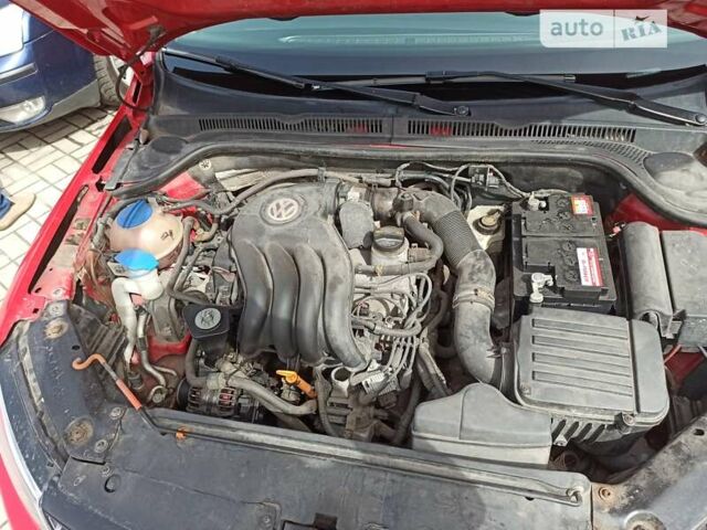 Червоний Фольксваген Джетта, об'ємом двигуна 1.98 л та пробігом 190 тис. км за 8250 $, фото 15 на Automoto.ua