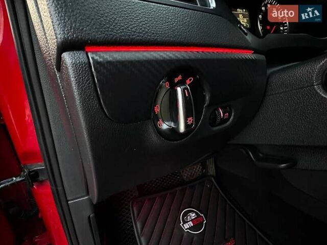 Красный Фольксваген Джетта, объемом двигателя 2.48 л и пробегом 216 тыс. км за 9300 $, фото 14 на Automoto.ua