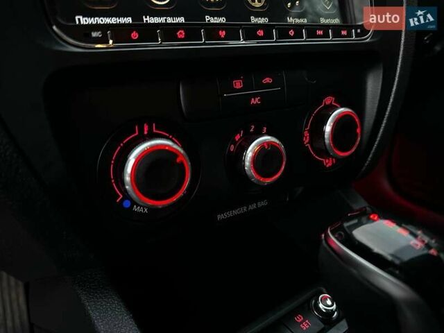 Красный Фольксваген Джетта, объемом двигателя 2.48 л и пробегом 216 тыс. км за 9300 $, фото 31 на Automoto.ua