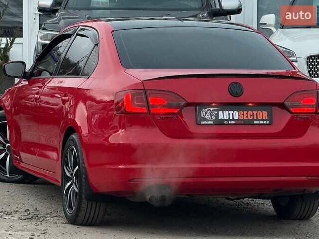 Красный Фольксваген Джетта, объемом двигателя 2.48 л и пробегом 216 тыс. км за 9300 $, фото 7 на Automoto.ua