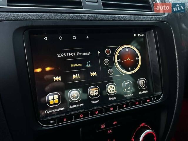 Красный Фольксваген Джетта, объемом двигателя 2.48 л и пробегом 216 тыс. км за 9300 $, фото 18 на Automoto.ua