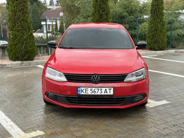 Червоний Фольксваген Джетта, об'ємом двигуна 2 л та пробігом 220 тис. км за 6700 $, фото 1 на Automoto.ua