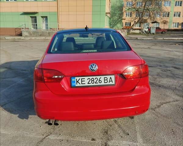 Красный Фольксваген Джетта, объемом двигателя 1.8 л и пробегом 230 тыс. км за 7777 $, фото 4 на Automoto.ua