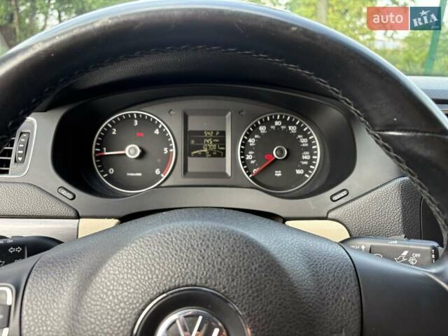 Червоний Фольксваген Джетта, об'ємом двигуна 1.97 л та пробігом 170 тис. км за 9900 $, фото 20 на Automoto.ua
