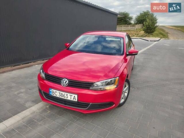 Фольксваген Джетта 2013 в Львове на Automoto.ua Красный Фольксваген Джетта, объемом двигателя 1.97 л и пробегом 101 тыс. км за 9200 $, фото 5 на Automoto.ua