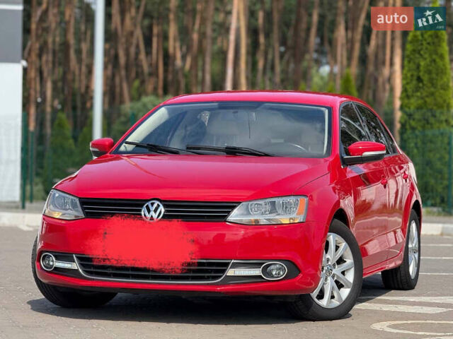 Красный Фольксваген Джетта, объемом двигателя 1.8 л и пробегом 207 тыс. км за 9900 $, фото 1 на Automoto.ua