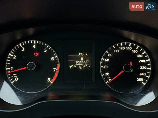 Червоний Фольксваген Джетта, об'ємом двигуна 1.8 л та пробігом 208 тис. км за 9850 $, фото 28 на Automoto.ua