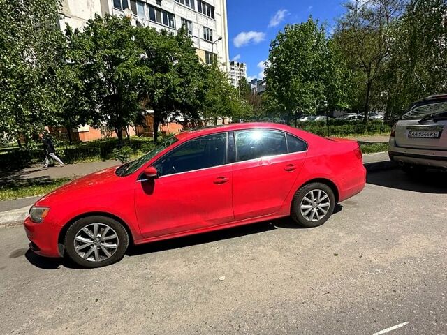 Красный Фольксваген Джетта, объемом двигателя 1.8 л и пробегом 200 тыс. км за 4500 $, фото 12 на Automoto.ua